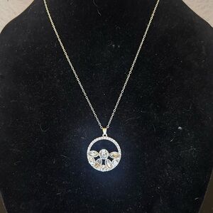 Elegant Silver Pendant Necklace